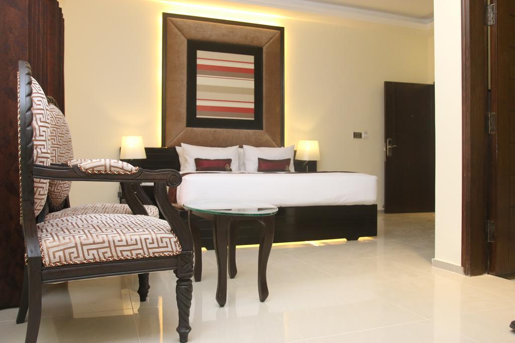 Grand Enclave Hotel Lahor Szoba fotó