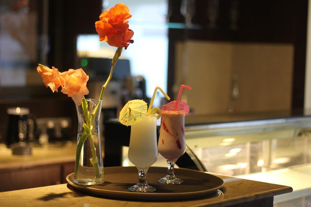 Grand Enclave Hotel Lahor Szoba fotó