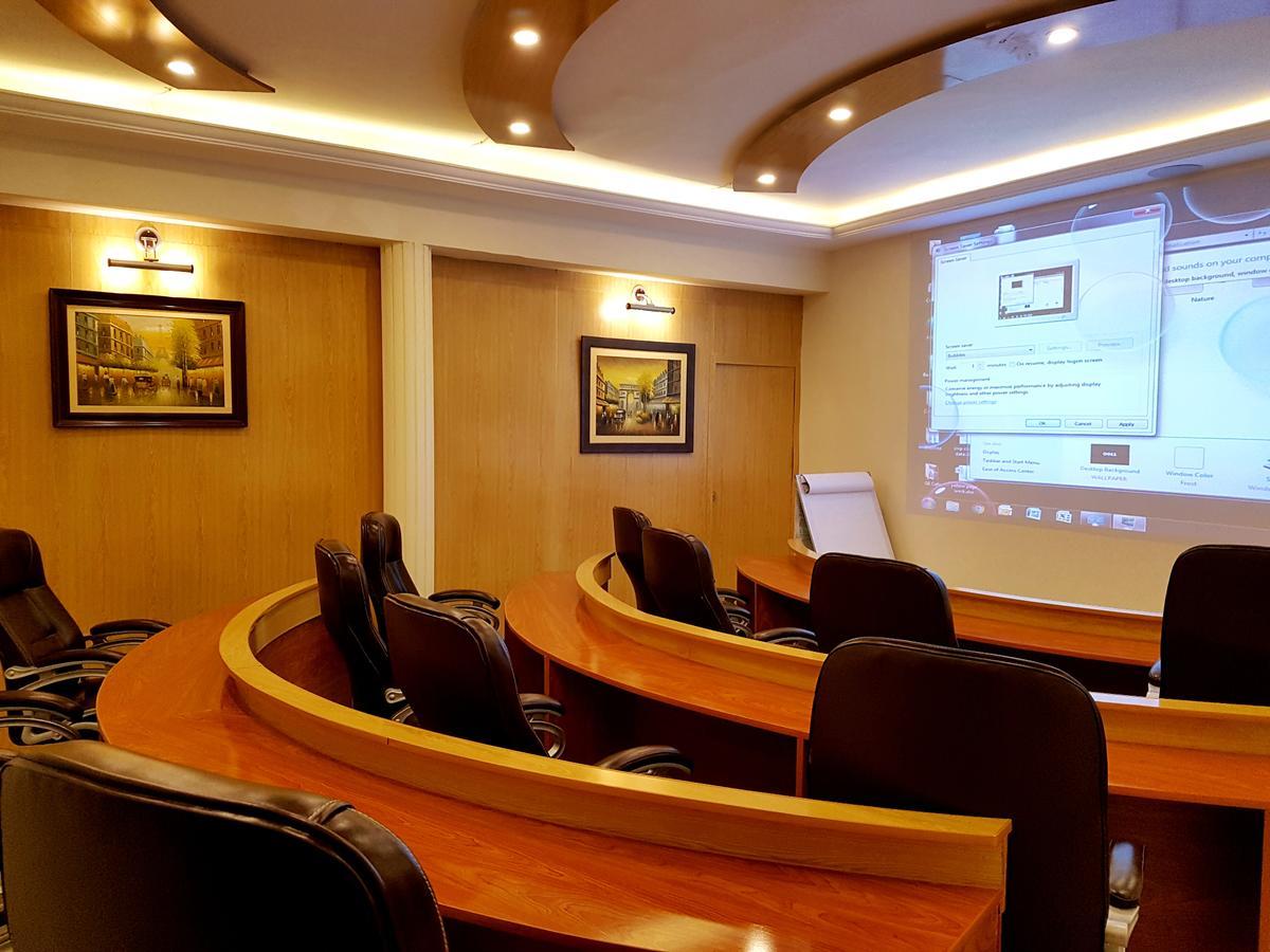 Grand Enclave Hotel Lahor Kültér fotó