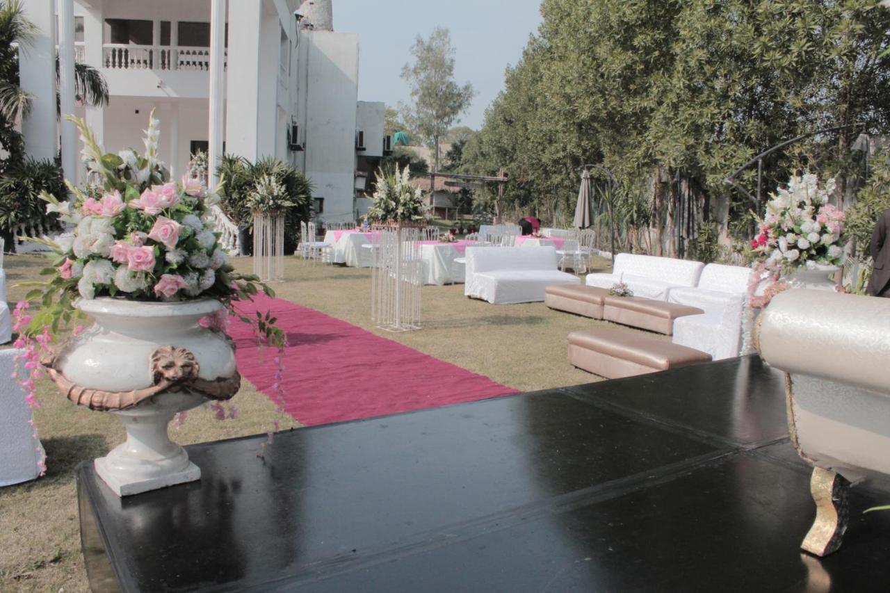 Grand Enclave Hotel Lahor Kültér fotó