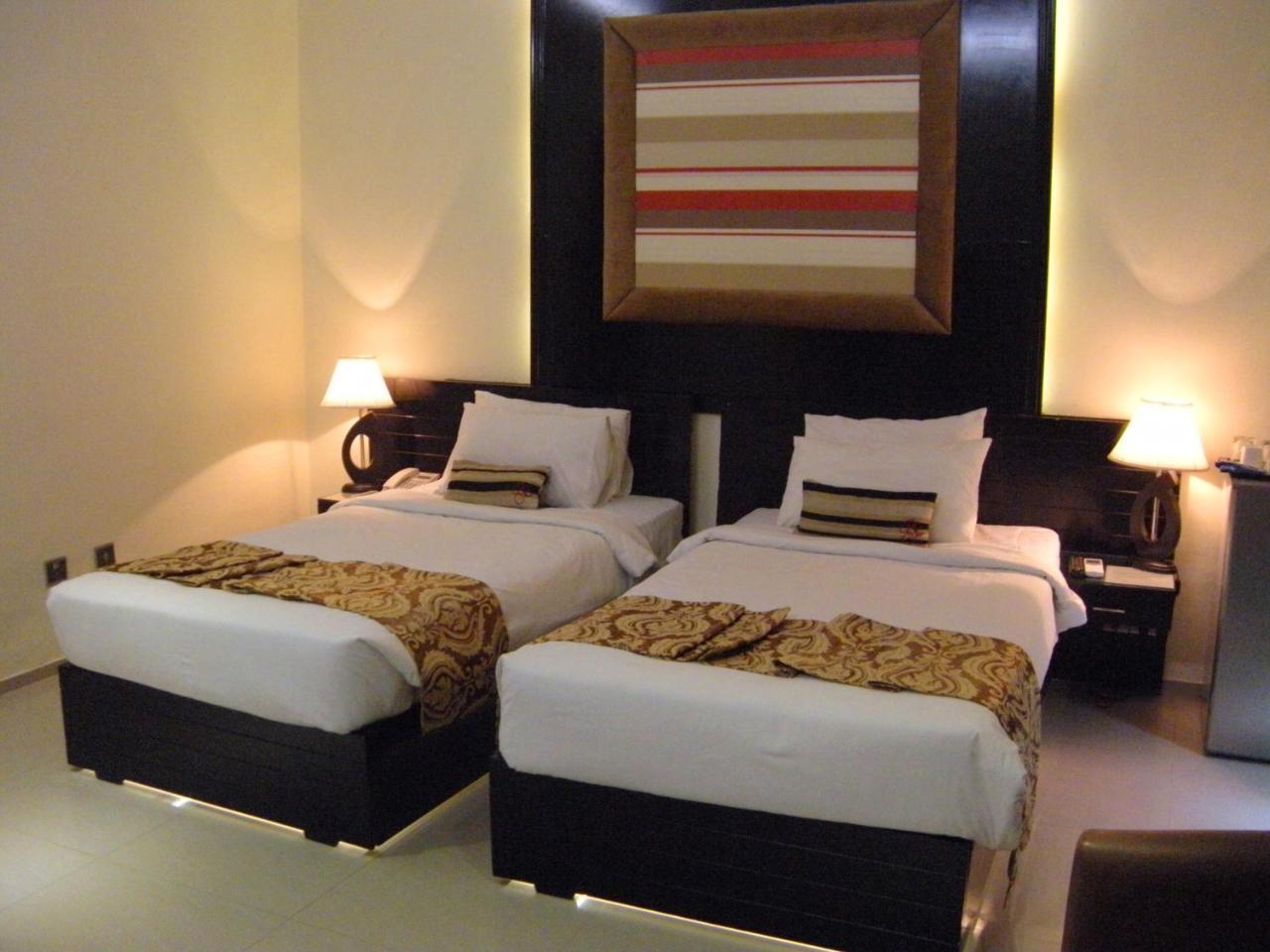 Grand Enclave Hotel Lahor Szoba fotó