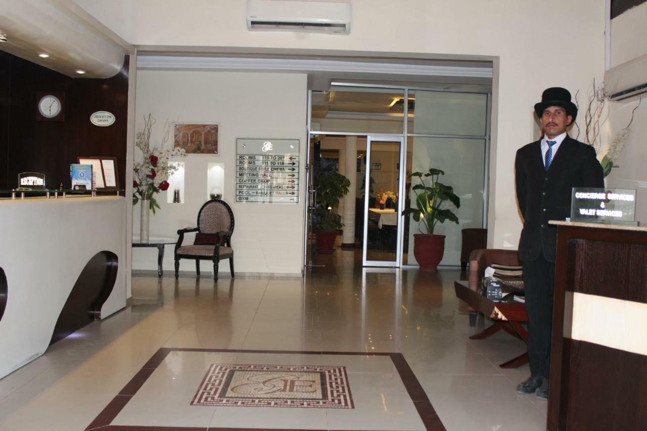 Grand Enclave Hotel Lahor Kültér fotó
