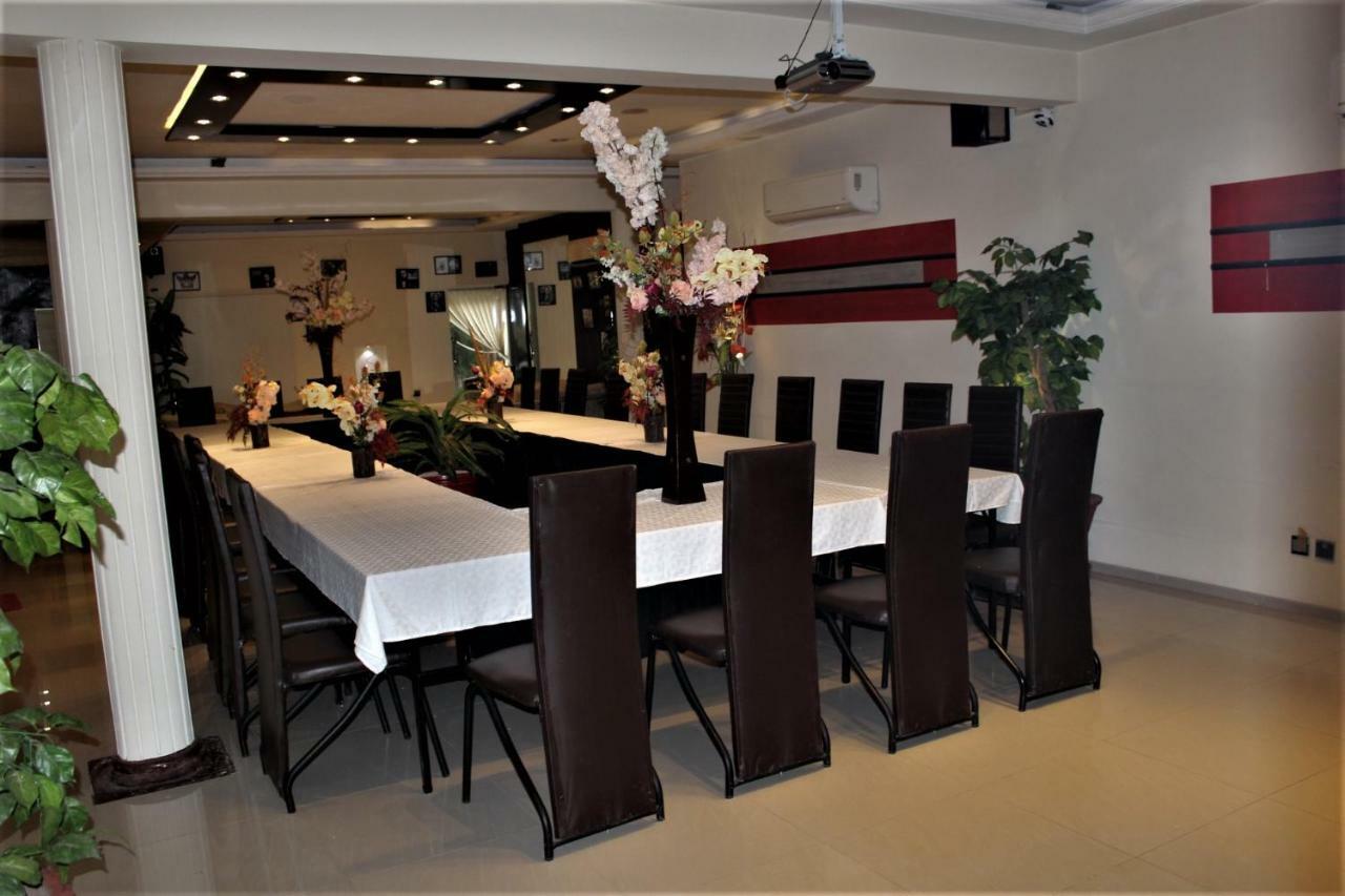 Grand Enclave Hotel Lahor Kültér fotó